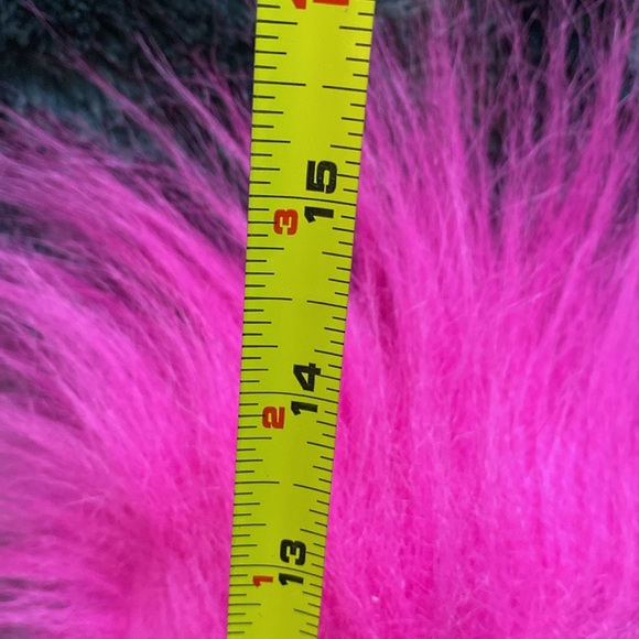 Large Vintage 1992 Ganz Trolls Doll- 15 Inches
High- Great Condition - Picture 15 of 16